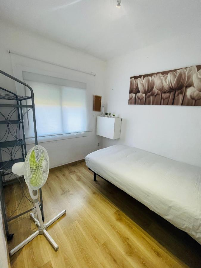Beach Apartment Barca 6 Sant Adria de Besos Exterior foto